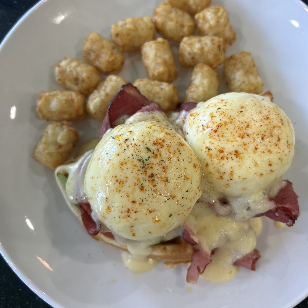 Fresh Bites Hawaii - Beef pastrami eggs Benedict on mochi waffle with tater tots - Poke Near Me - Honolulu, Hawaii Fresh Bites Hawaii - Beef pastrami eggs Benedict on mochi waffle with tater tots - Poke Near Me - Honolulu, Hawaii