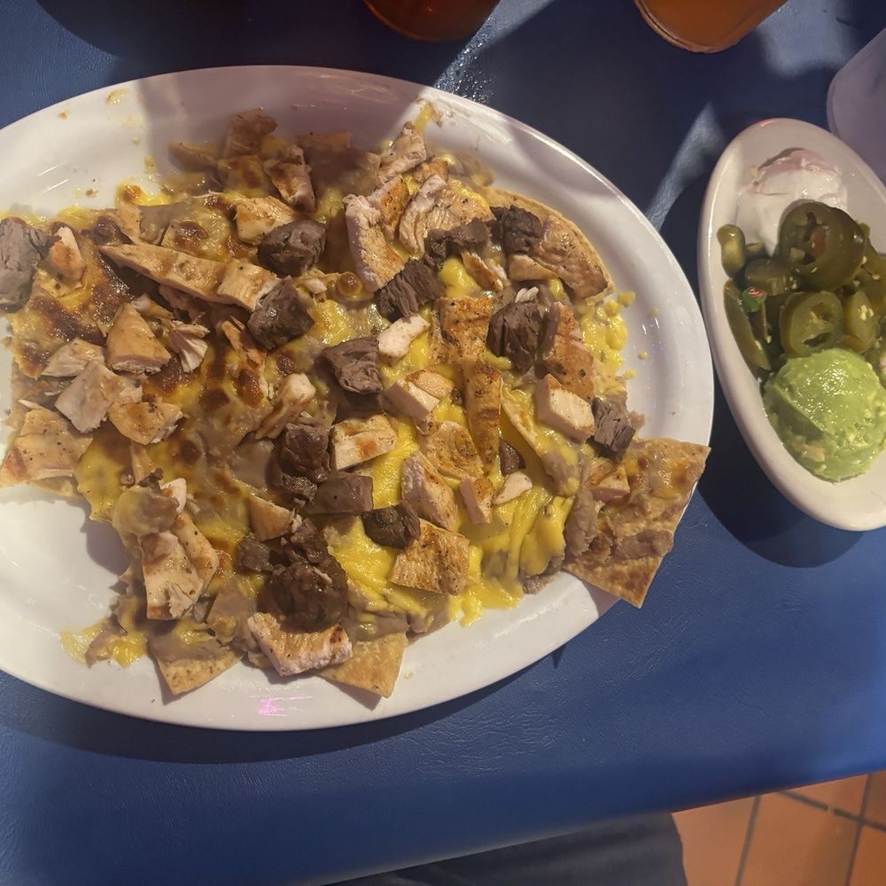 Ojeda's - Combination Supreme Nachos - Mexican Near Me - Dallas, Texas Ojeda's - Combination Supreme Nachos - Mexican Near Me - Dallas, Texas