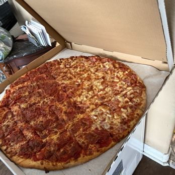 Big Rob's Pizzeria - 28" half half pizza - Pizza Near Me - Westminster, California Big Rob's Pizzeria - 28" half half pizza - Pizza Near Me - Westminster, California