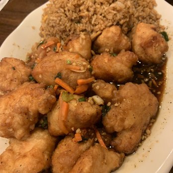Rainbow Restaurant - Peking Chicken = 2/10. All you could taste is soy sauce. After reading all the great reviews I was sorely disappointed with this dish... - Chinese Near Me - Farmington, Michigan