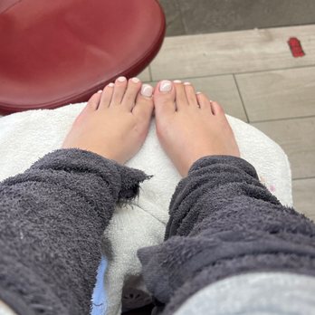 Holiday Nails - Mary pedicure - Nail Salons Near Me - Los Angeles, California Holiday Nails - Mary pedicure - Nail Salons Near Me - Los Angeles, California