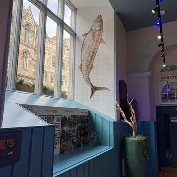 Berties Proper Fish & Chips - Fish & Chips Near Me - Edinburgh, EDH Berties Proper Fish & Chips - Fish & Chips Near Me - Edinburgh, EDH