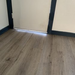 Sacajawea Inn - Half inch gap under door