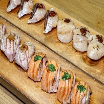 Gi-Jin - Nigiri - aburi hotate, aburi salmon belly (torched fatty salmon belly), aburi toro (torched bluefin tuna belly), isaki - Sushi Bars Near Me - Pittsburgh, Pennsylvania