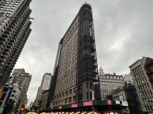 Flatiron Building by null