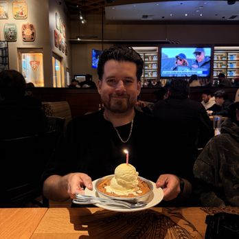 BJ's Restaurant & Brewhouse - Chocolate chip pazookie - New American Near Me - Downey, California