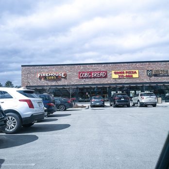 COBS Bread - Outside restaurant - Bakeries Near Me - Milton, Ontario