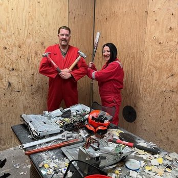 Smashin' Good Time - When we finished! - Axe Throwing Near Me - Sparks, Nevada Smashin' Good Time - When we finished! - Axe Throwing Near Me - Sparks, Nevada