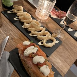 Boca's - Calamari, bruschetta