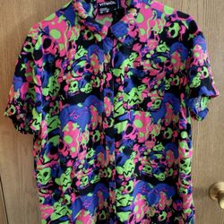 Zumiez - Women's Vitriol Skulls Neon Graffiti Spray Paint Splatters Button Up Shirt Size Medium