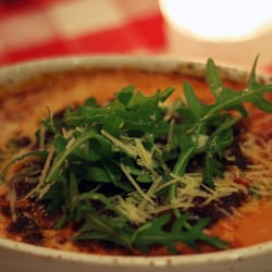 Bistro Italiano Unico - Cannelloni gefüllt mit Spinat-Ricotta-Füllung und Ruccola