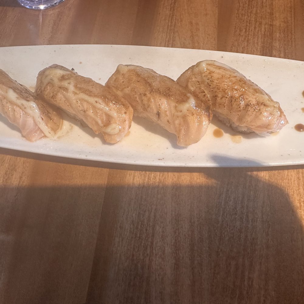 Kusshi - Fatty Salmon - Sushi Bars Near Me - Arlington, Virginia Kusshi - Fatty Salmon - Sushi Bars Near Me - Arlington, Virginia