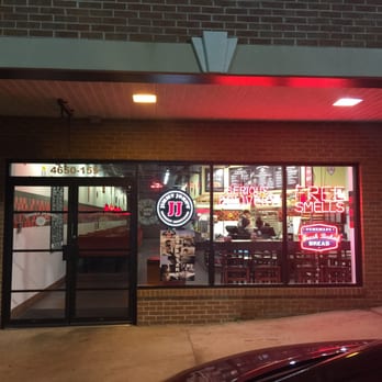 Jimmy John's - the outside of the restaurant - Sandwiches Near Me - Macon, Georgia Jimmy John's - the outside of the restaurant - Sandwiches Near Me - Macon, Georgia