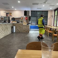 Hutto Seafood Kitchen - Inside.