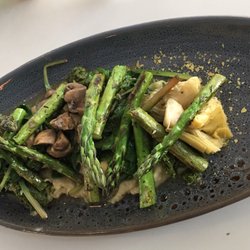The Lido Cafe - Grilled Asparagus with mushroom, artichokes, silverbeet, pesto and parsnip skordalia.