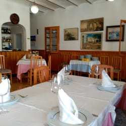 Restaurante Esquerra - Salón con a/a.