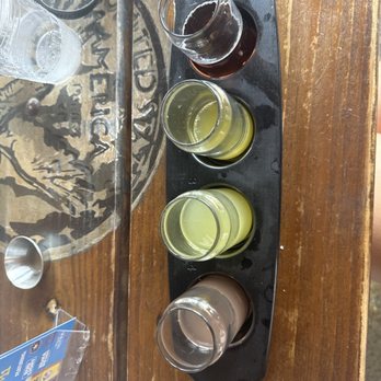 Draft Republic Carlsbad - 4th and Goal Mimosa flight - Comfort Food Near Me - Carlsbad, California Draft Republic Carlsbad - 4th and Goal Mimosa flight - Comfort Food Near Me - Carlsbad, California