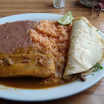 La Costa Mexican Restaurant - Tamale and taco plate - Mexican Near Me - Fortuna, California