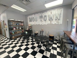Moo Town Treatery Logo