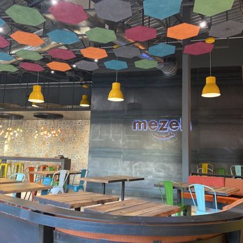 Mezeh - Sitting area - Mediterranean Near Me - Charlotte, North Carolina