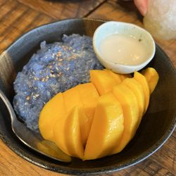 Bowl And Plate Eatery - Sweet Sticky Rice With Mango(Seasonal)