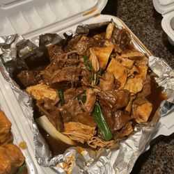 Golden Wok Bistro