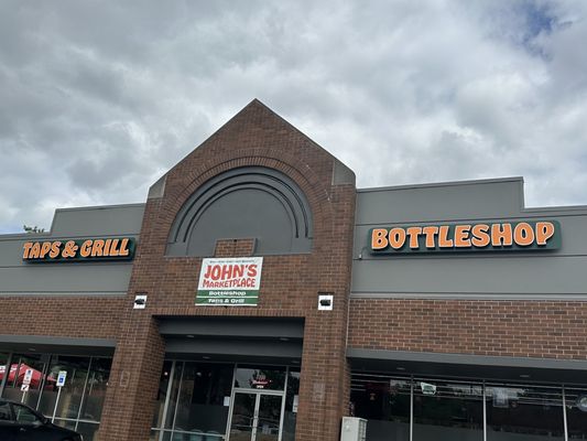 John's Marketplace - Hall Blvd by null