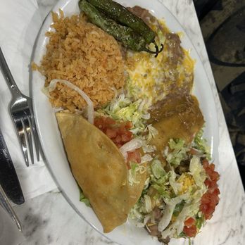 Cuca’s Mexican Food - Combo plate - Mexican Near Me - Highland, California Cuca’s Mexican Food - Combo plate - Mexican Near Me - Highland, California