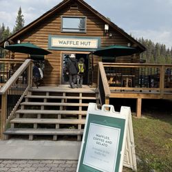 Waffle Hut - Outside