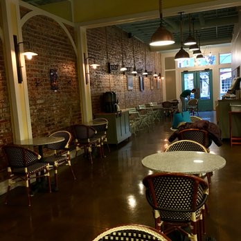 Bread Craft - Seating area - Bakeries Near Me - Roanoke, Virginia