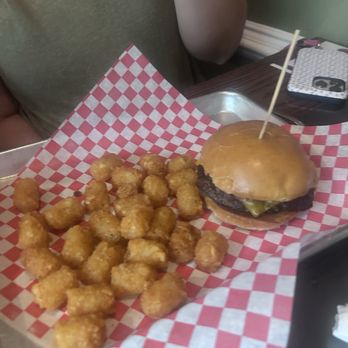 Tonic - Burger - New American Near Me - Washington, DC, District of Columbia