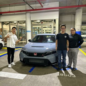 Pacific Honda - Yosuke in White - Car Dealers Near Me - Honolulu, Hawaii