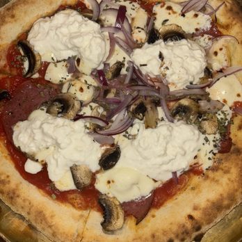 Acqua E Farina - Acqua E Farina pizza. Ig @mel_foodie_ventures. - Italian Near Me - Chula Vista, California