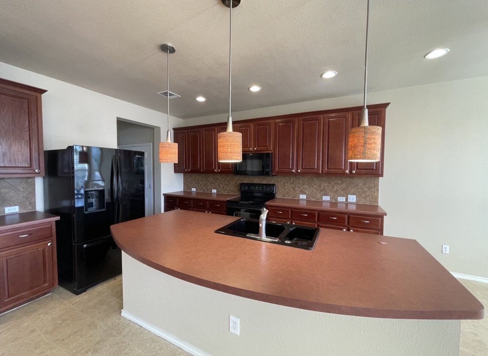 Slide of Vida Contractors Texas