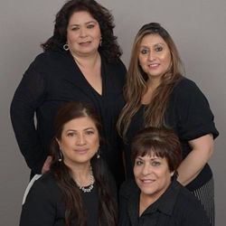 Smiles Divine - Dr Tobias and her staff