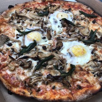 Molinari's - Sandy pizza - Pizza Near Me - Dorchester, Massachusetts