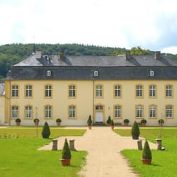 Schloss Niederweis - Wg. copyright: Photo von der Homepage des Betreibers entnommen.