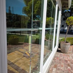 Squeegee Pros - Exterior Window Cleaning / Willow Glenn California