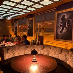 Captain's Quarters - Booths