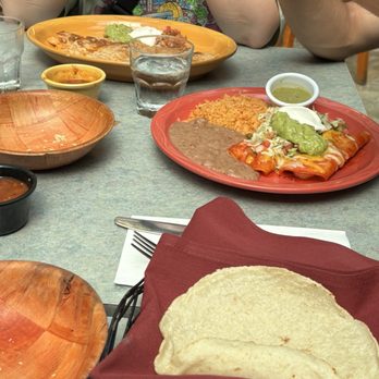 El Palomar - Corn tortillas - Mexican Near Me - Santa Cruz, California