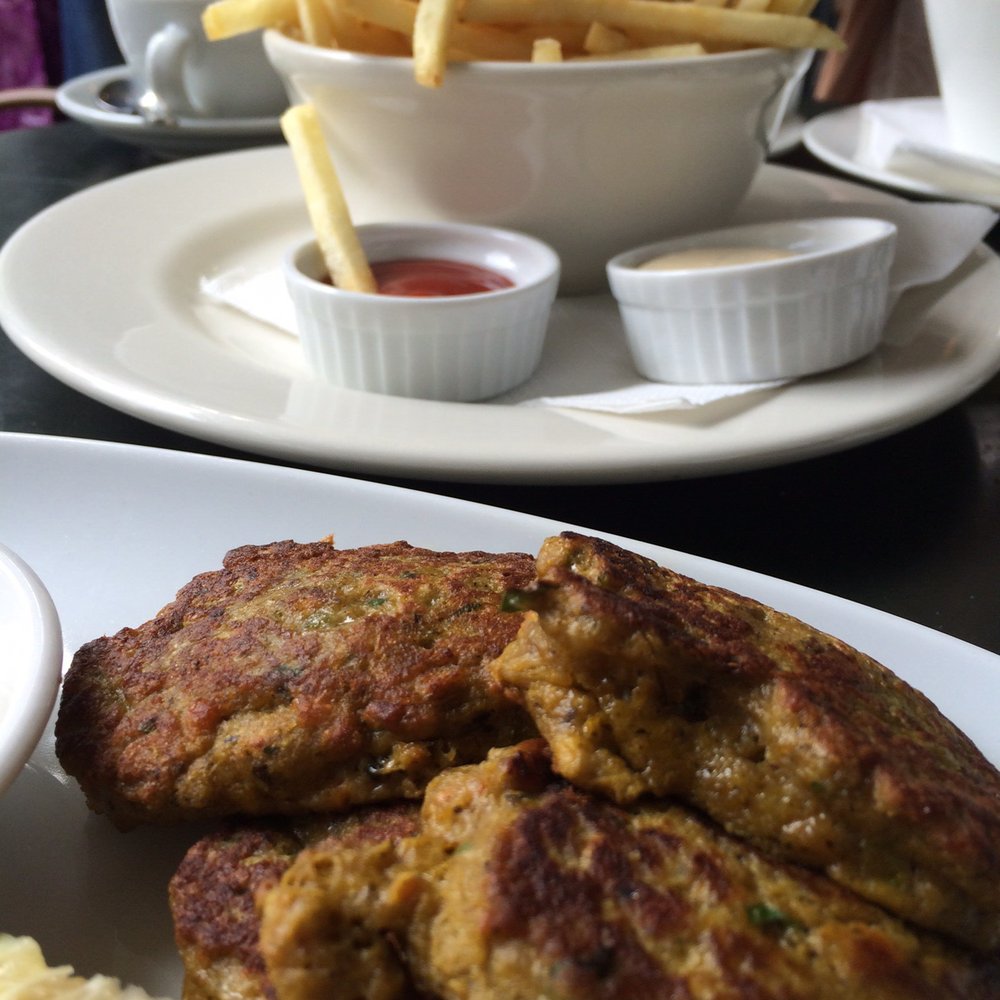 Astoria - Mussel fritters - Breakfast & Brunch Near Me - Wellington, WGN