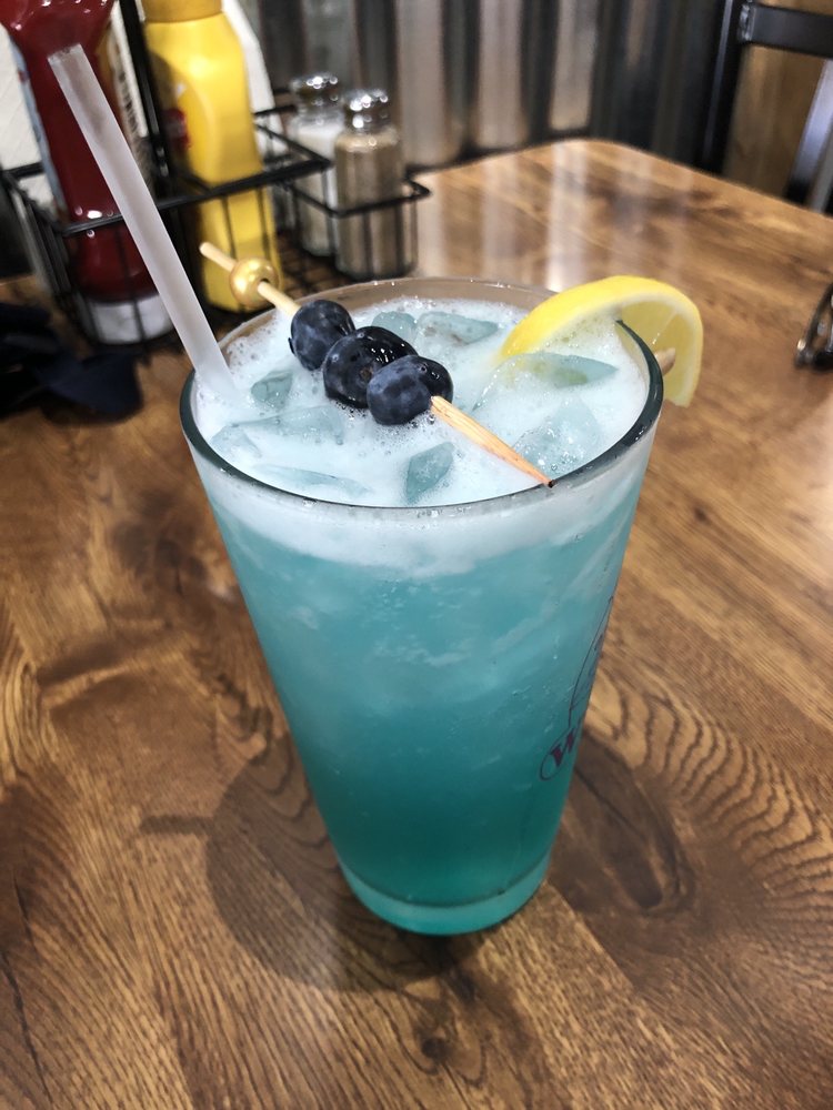 DONNY’S Updated September 2024 24 Photos & 13 Reviews 203 N Main