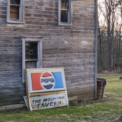 New Mountain Tavern