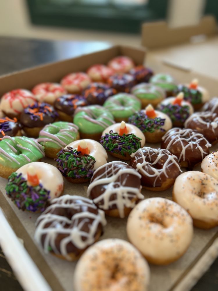 THE MINI DONUT - Updated June 2025 - 144 Photos & 16 Reviews - 4545 La