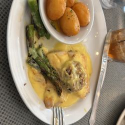 Wolff's River Inn - Baked haddock with crab, asparagus, and sauce! Wonderful!