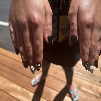The Nail Suite - My daughter wanted a design that Emily did and Tiffany did her mani which was amazing! - Nail Salons Near Me - Berkeley, California The Nail Suite - My daughter wanted a design that Emily did and Tiffany did her mani which was amazing! - Nail Salons Near Me - Berkeley, California