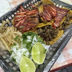 Tacos El Gordo Regio - Tacos de pastor & fajita