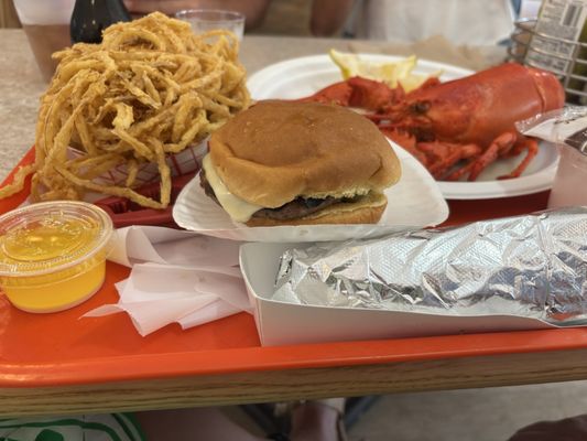 Arnold’s Lobster & Clam Bar by null