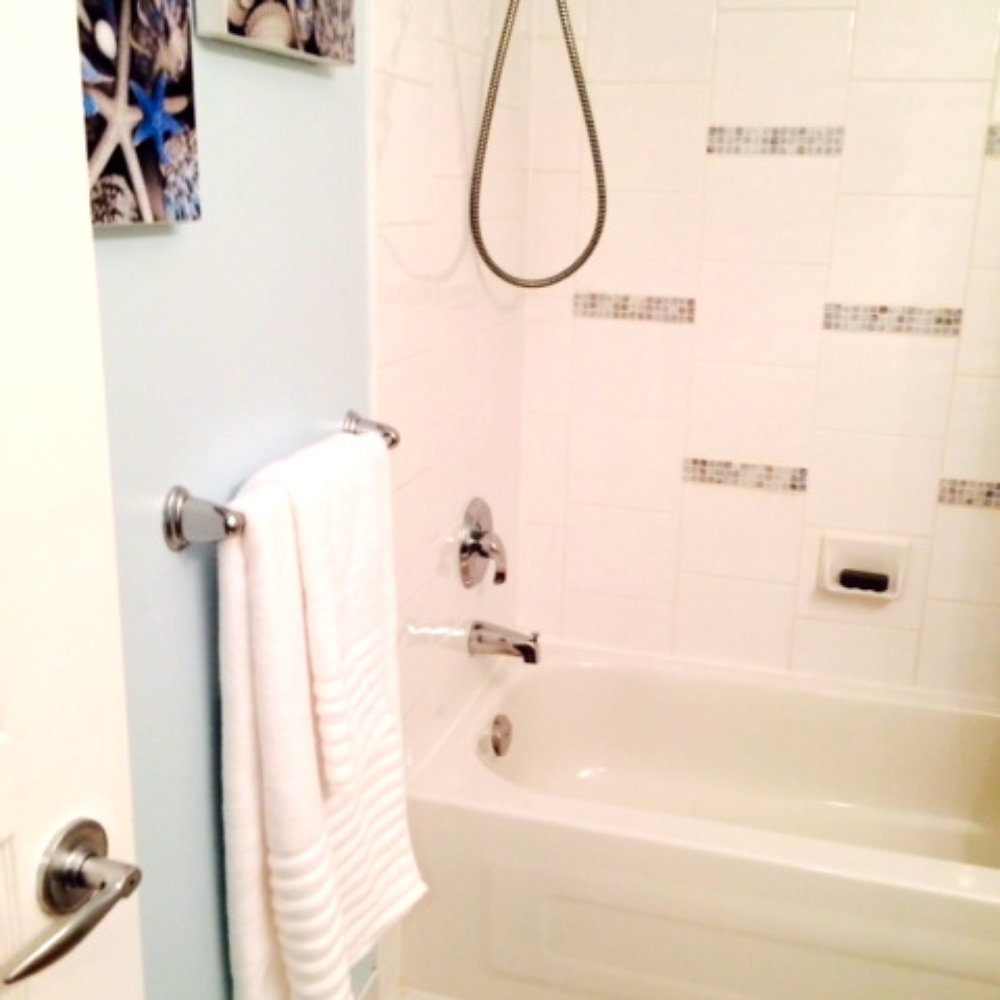 Tilesense - Guest bathroom - Flooring Near Me - Coquitlam, British Columbia