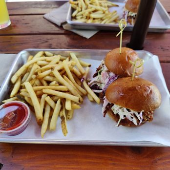 Smoke Eaters - Pulled pork sliders - Chicken Wings Near Me - San Jose, California Smoke Eaters - Pulled pork sliders - Chicken Wings Near Me - San Jose, California